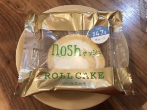 ナッシュ　ロールケーキ